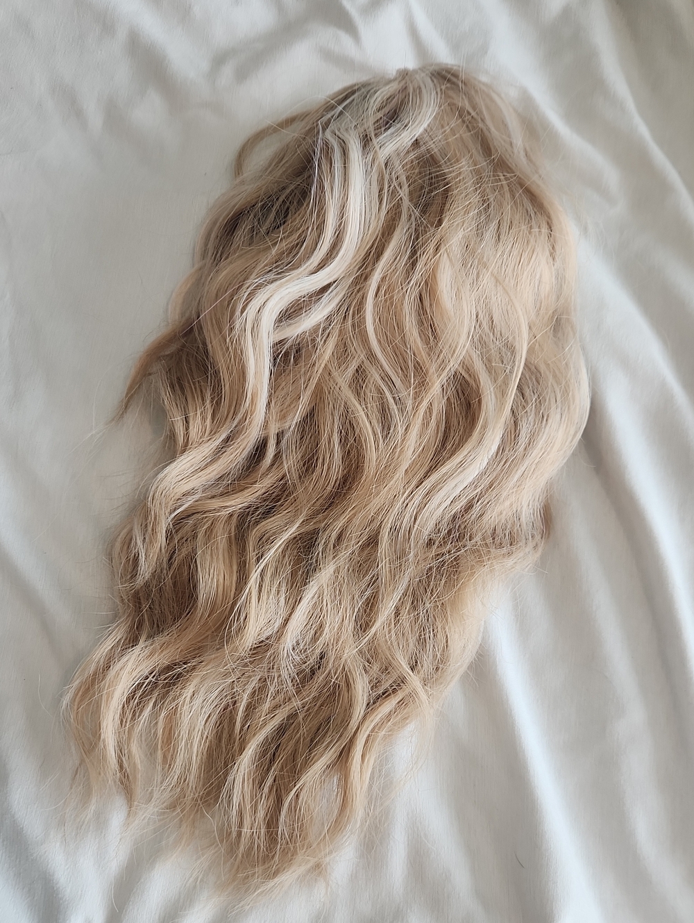 Echo Blonde Wavy Hair Topper with Highlights